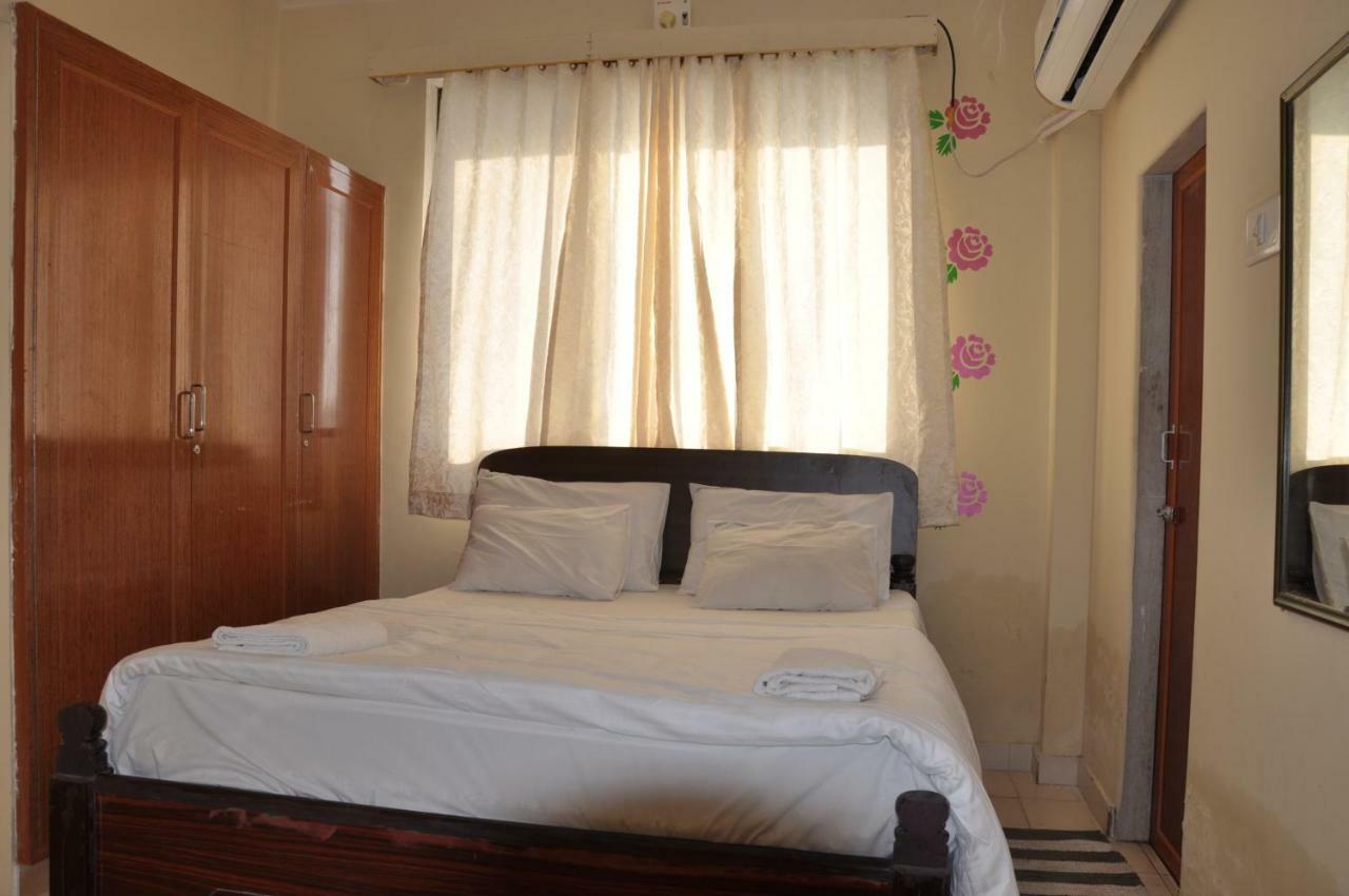 Haritha Apartments, Helpful Staff, Near Bus & Railway Station, Geyser, Tv, Best Priced Family-Only Apartments In Tirupati, Big Families, Groups Welcome Esterno foto